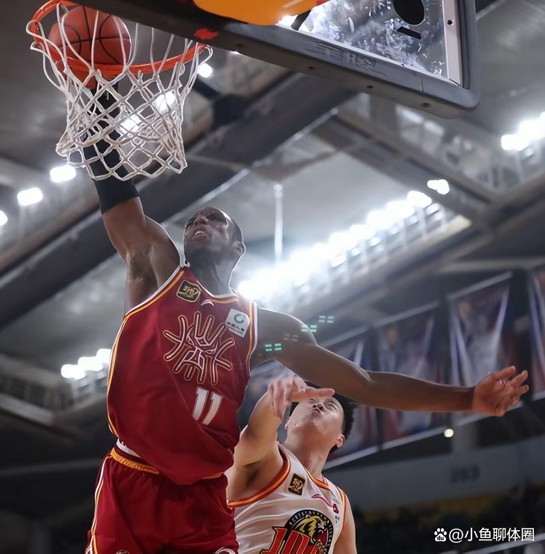 NBA季后赛倒计时；拉齐奥窗口期队长鼓劲；细节引发关注；赛场秩序良好；身体对抗强度拉满(拉齐奥赞助商环球体育)