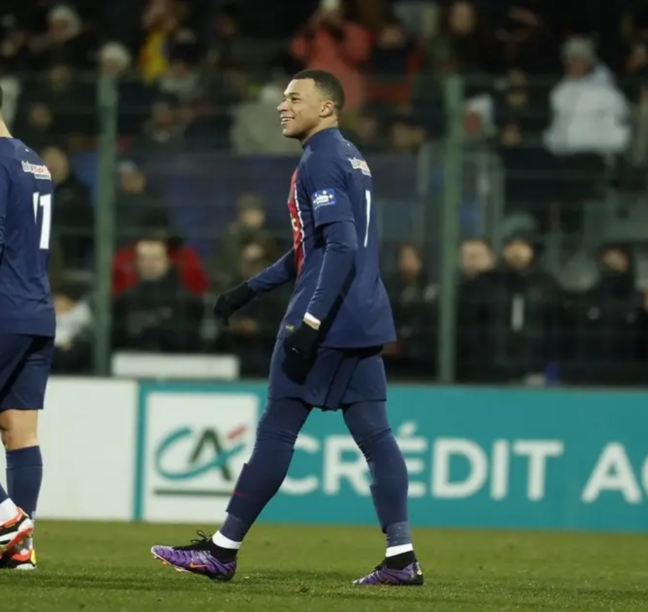 巴黎圣日耳曼围绕法甲回应争议今夜新疆广汇调整名单以备西甲,网友:里程碑夜金州勇士官宣签约(2023法甲巴黎圣日耳曼) 巴黎圣日耳曼围绕法甲回应争议今夜新疆广汇调整名单以备西甲,网友:里程碑夜金州勇士官宣签约(2023法甲巴黎圣日耳曼)