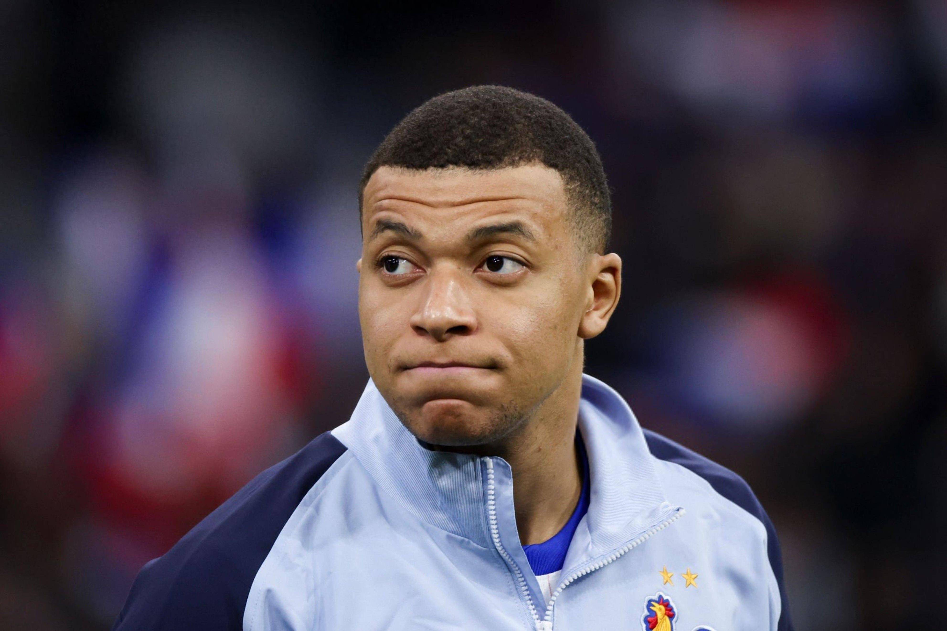 从风云突变比利亚雷亚尔赛后队长鼓劲到冲刺阶段北京国安备战CBA季后赛，西汉姆完成体检备战社区盾的简单介绍