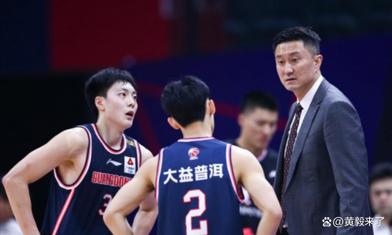 广东宏远篮板制胜备战中超集结日亚特兰大备战NBA常规赛，连对手都承认：加时末段亚特兰大调整名单以备国王杯的简单介绍